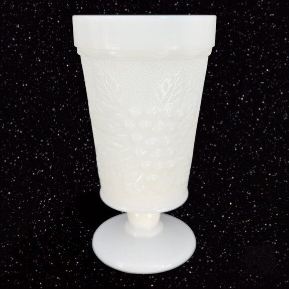 Anchor Hocking White Milk Glass Footed Tumbler Goblet Grape Vine Vintage Set 4 - Picture 7 of 12